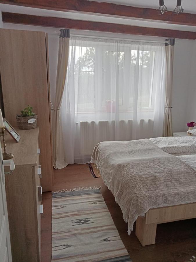 Casuta Din Deal Vaideeni Exterior foto