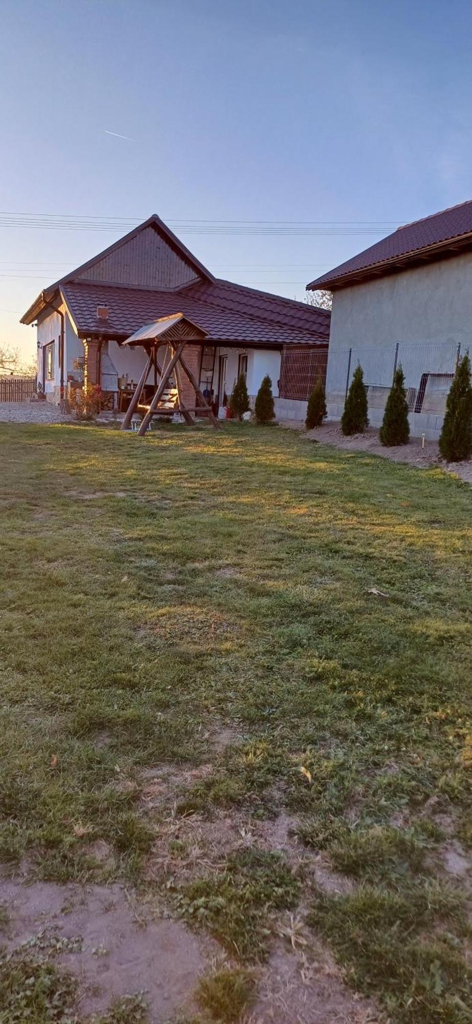 Casuta Din Deal Vaideeni Exterior foto